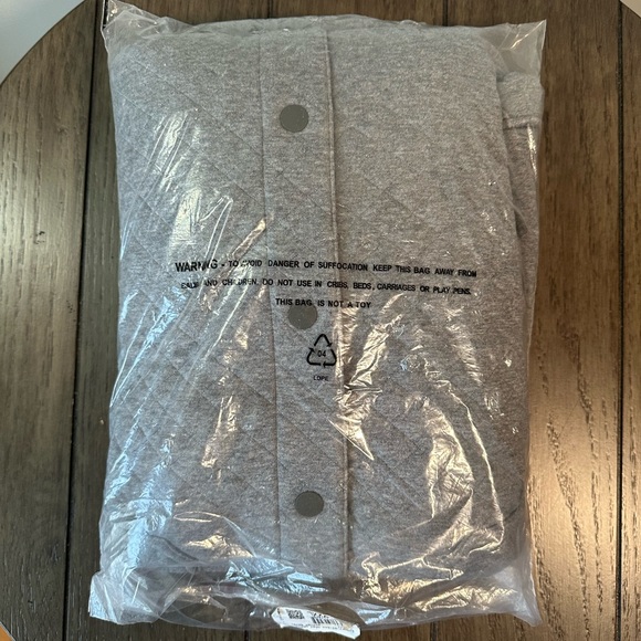 L.L. Bean Men's Quilted Snap Overshirt/Sweatshirt - Picture 12 of 14